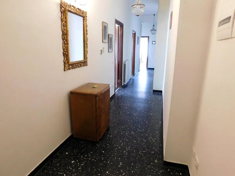 Spazioso Appartamento Vista Mare, Levanto Apartmán
