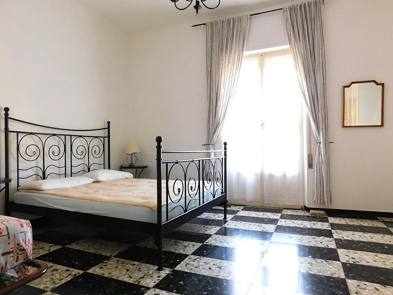 Apartment Spazioso Appartamento Vista Mare, Levanto Italy